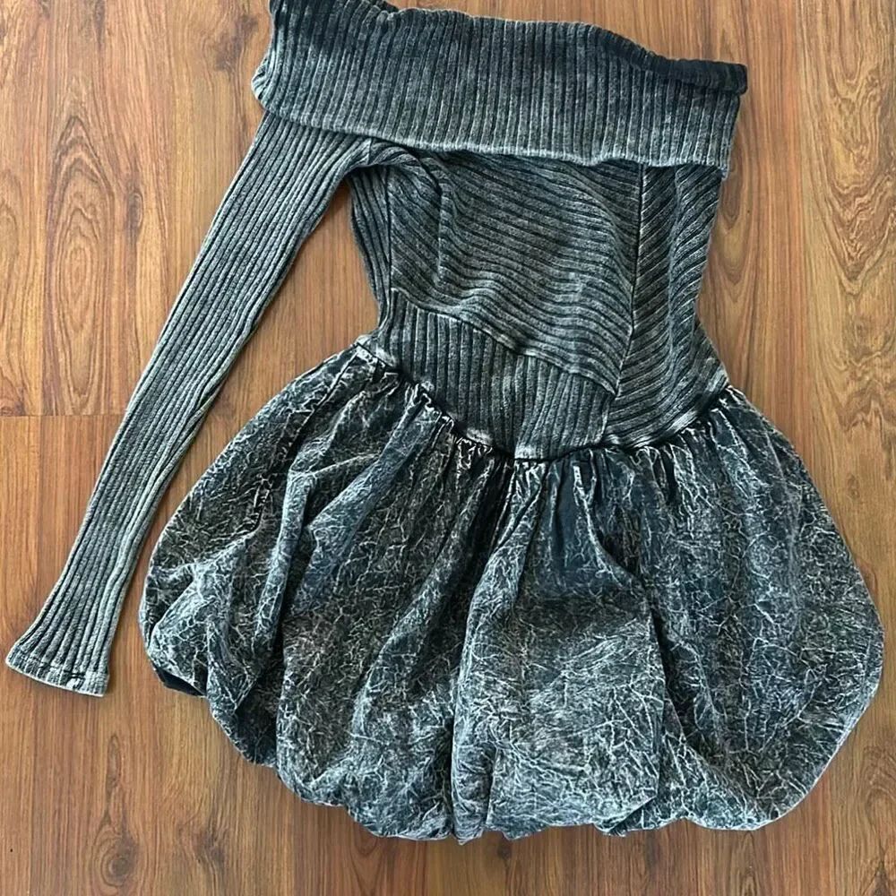Jour Gray mineral wash balloon poof bottom dress one shoulder with shorts skort